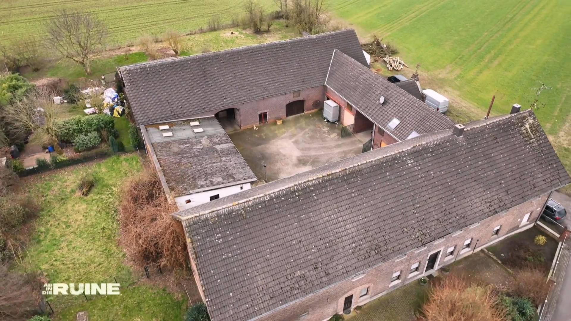 Vierkanthof-Träume und Gästezimmer-Deadline