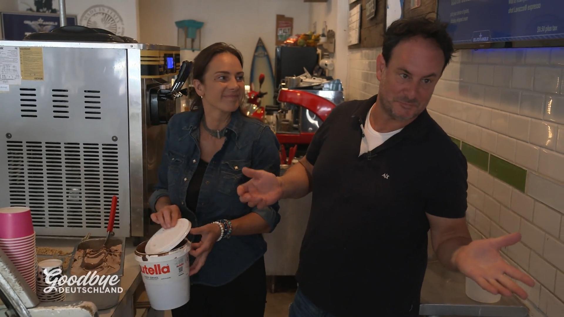 Stephanie und Alessandro schließen ihre Eisdiele