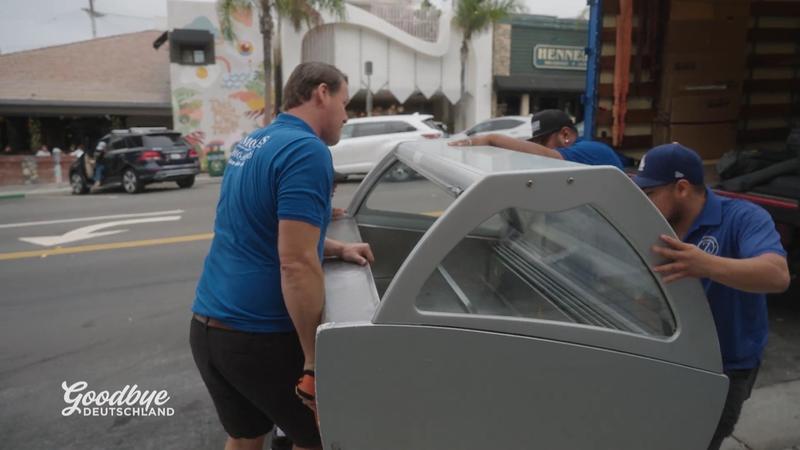 Die großen Eisvitrinen müssen raus