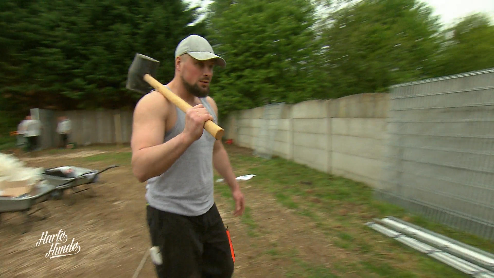 Hilfe auf zwei Baustellen