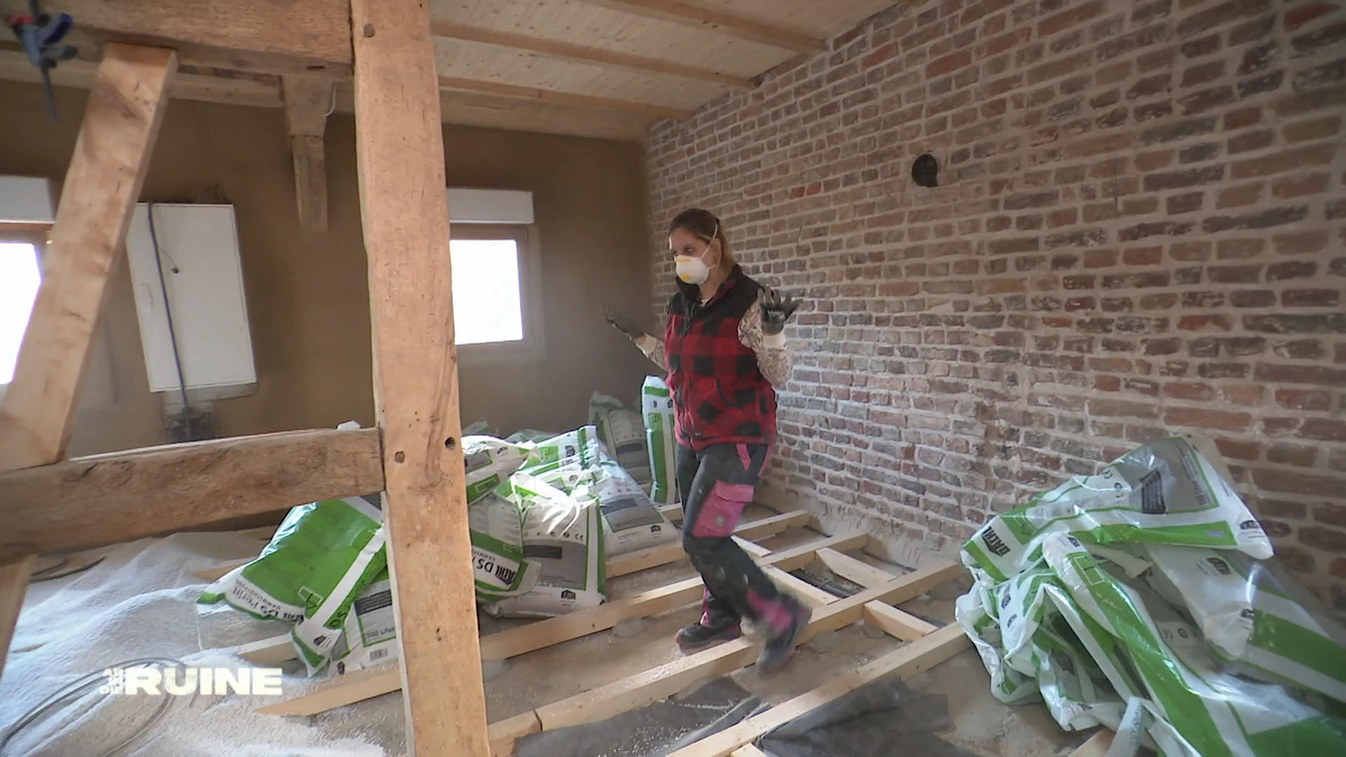 Kündigung im Nacken: Fachwerkboden muss rein