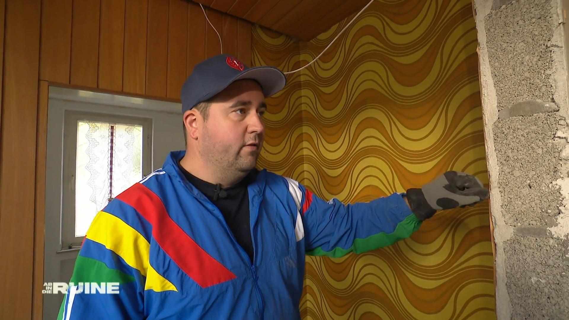 Ein Schätzchen hinter dem Schrank