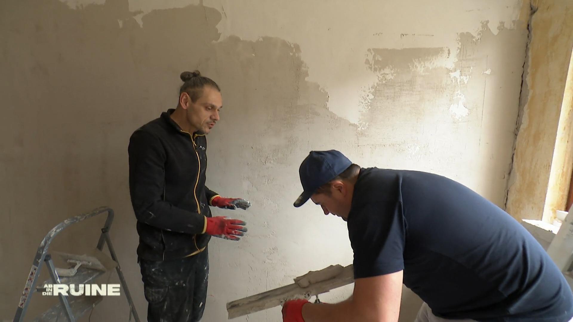 Martin und Marco als Hobby-Stuckateure