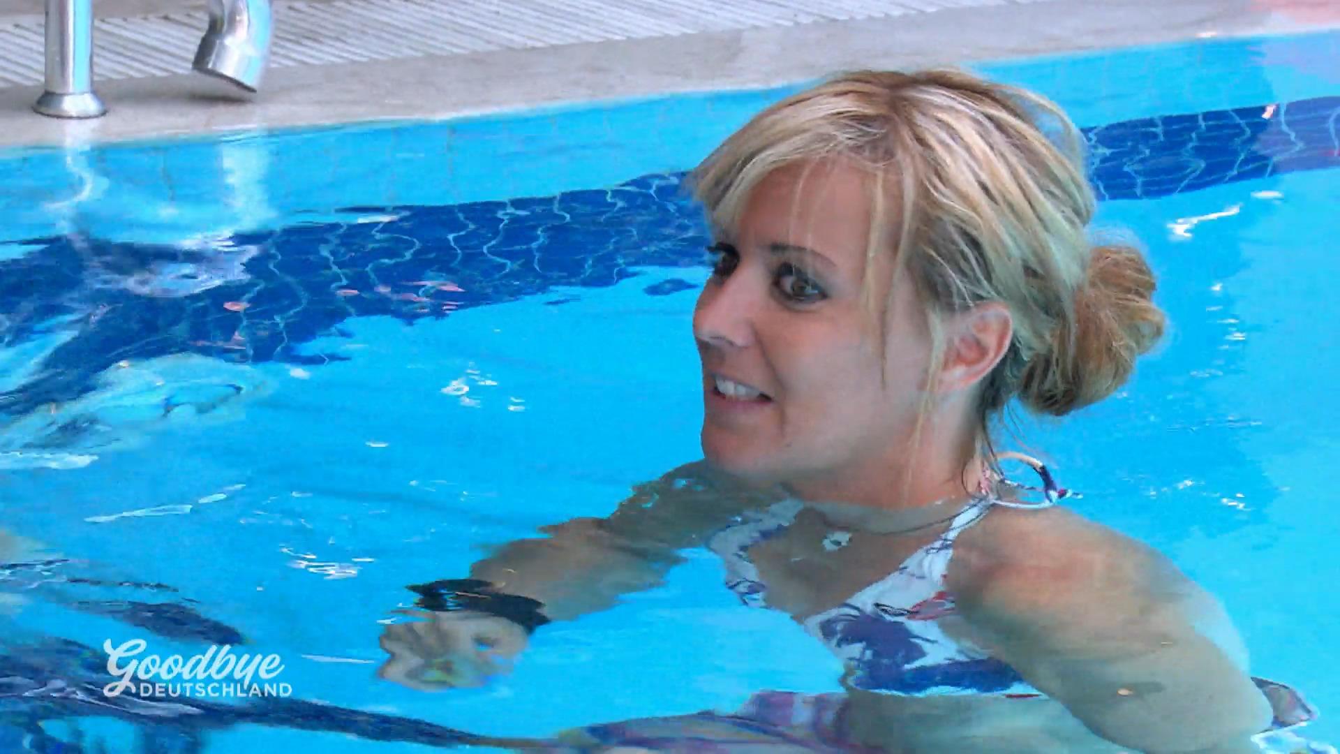 Kann Janina als Schwimmlehrerin punkten?