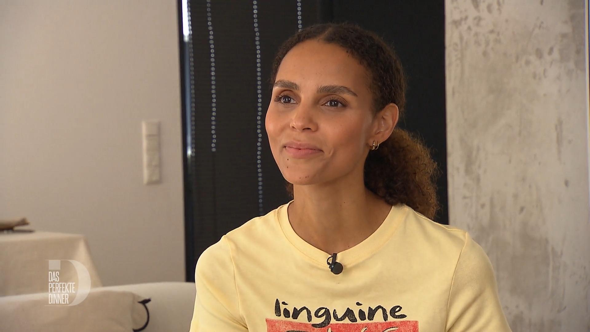 Flugbegleiterin Kim kämpft mit Lampenfieber