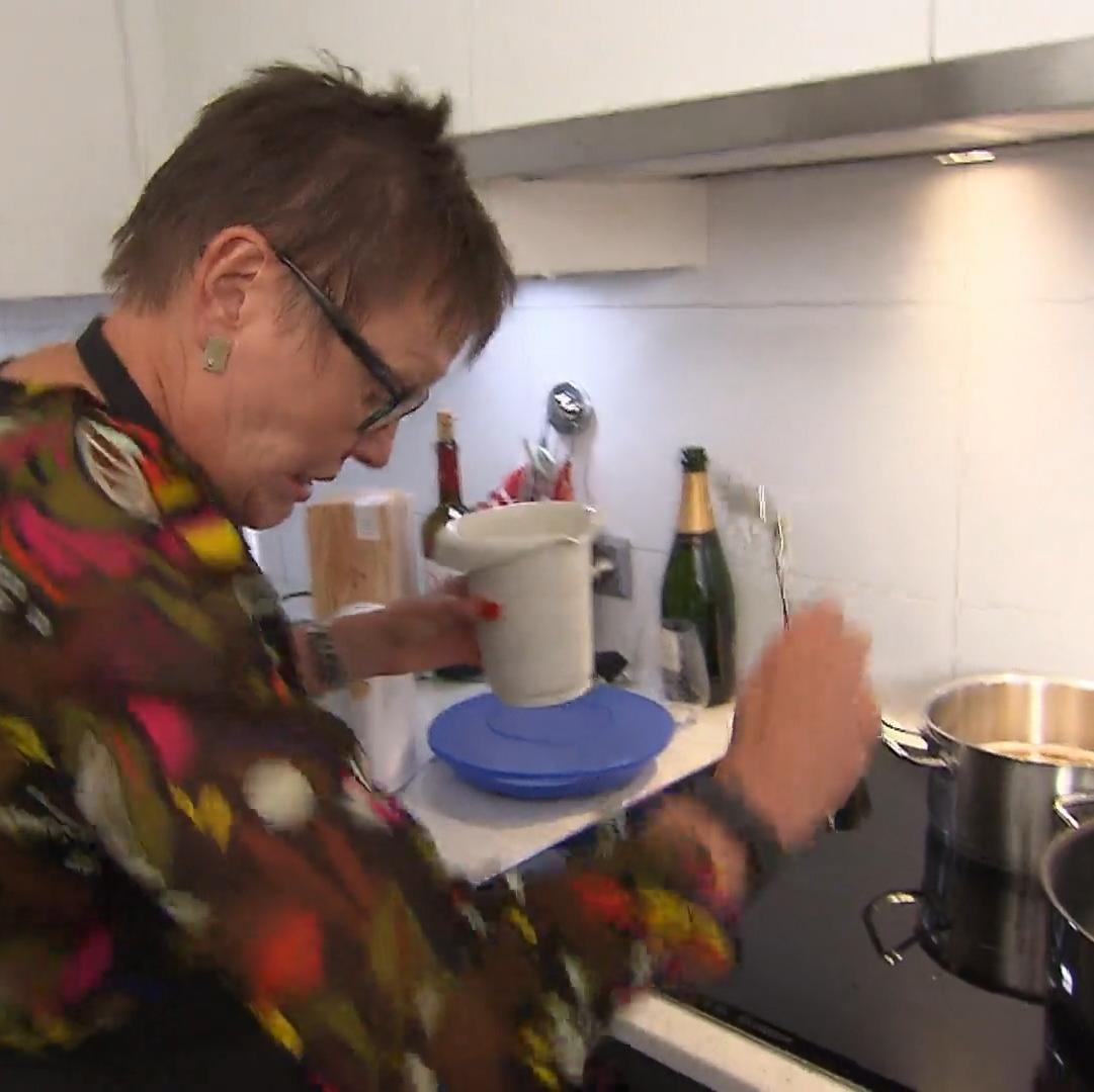 Alida sorgt für Radau in der Küche