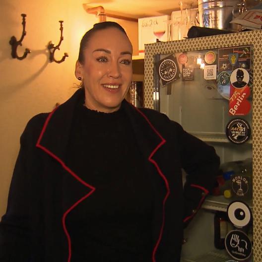 Gastgeberin Dary präsentiert ihre "kleine Cantina"