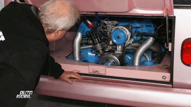 VW T1: Ein Motor ist schon mal drin - sehr gut!