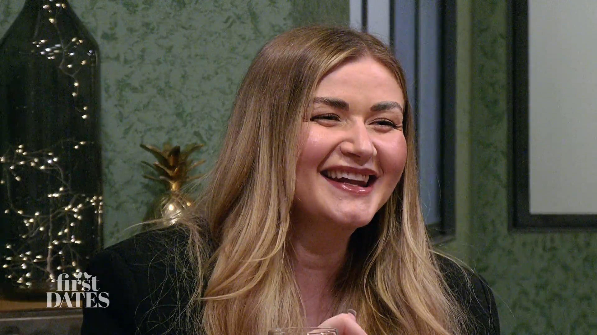 Thesi und Alejandro im Gesprächsrausch: Ist das schon das beste Zeichen fürs Date?