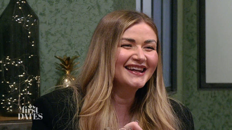 Thesi und Alejandro im Gesprächsrausch: Ist das schon das beste Zeichen fürs Date?