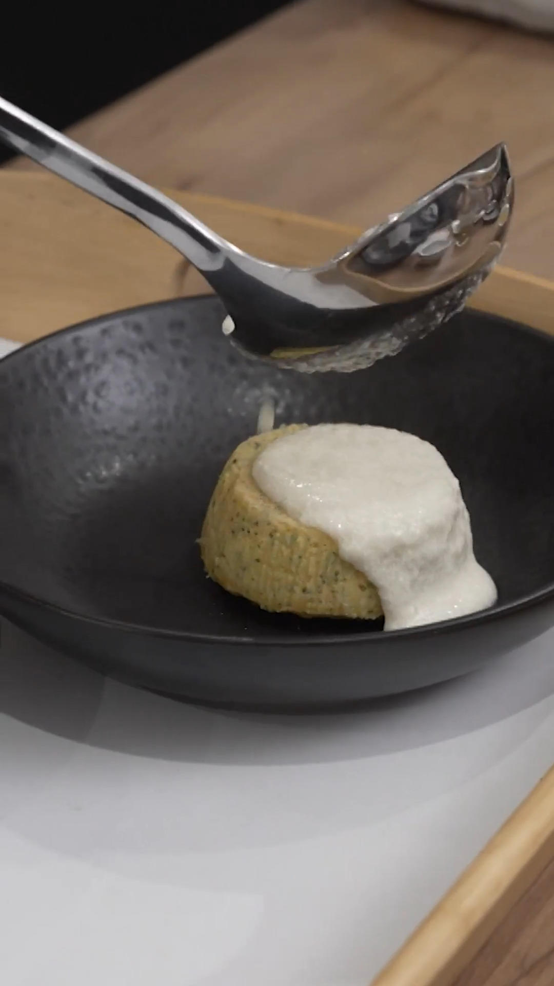 Gemüseflan, Wildgulasch, Tiramisu: Kann Eugenio mit seinem Menü groß auftrumpfen?