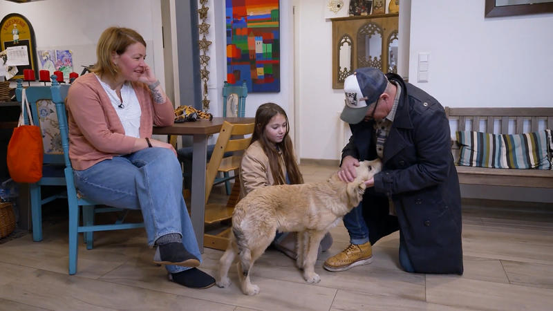 Pflegefamilie ade: Wie startet Herdenschutz-Mix Jabba bei Familie Mevis ins neue Leben?