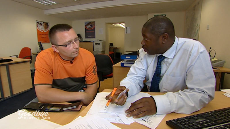 Für Peer beginnt in Coventry sofort der Ernst des Lebens – findet er einen Job?