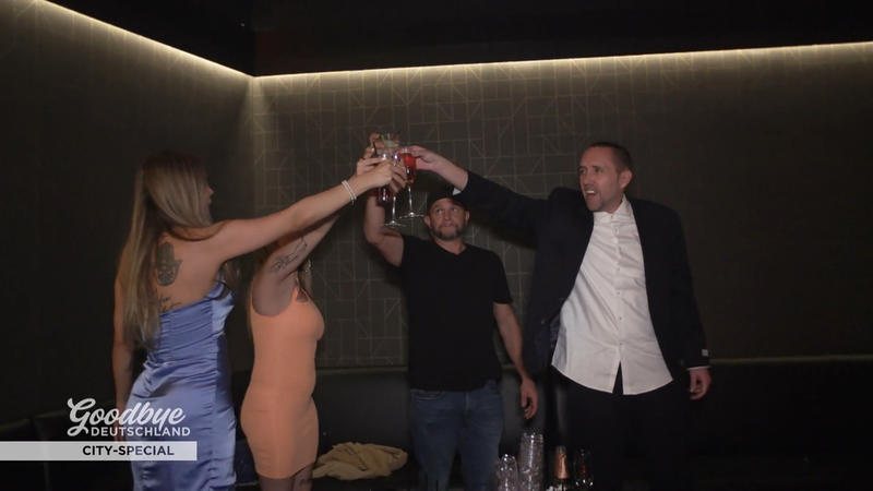 Wie wild wird Saras 35. zwischen Homeparty und Clubnacht?