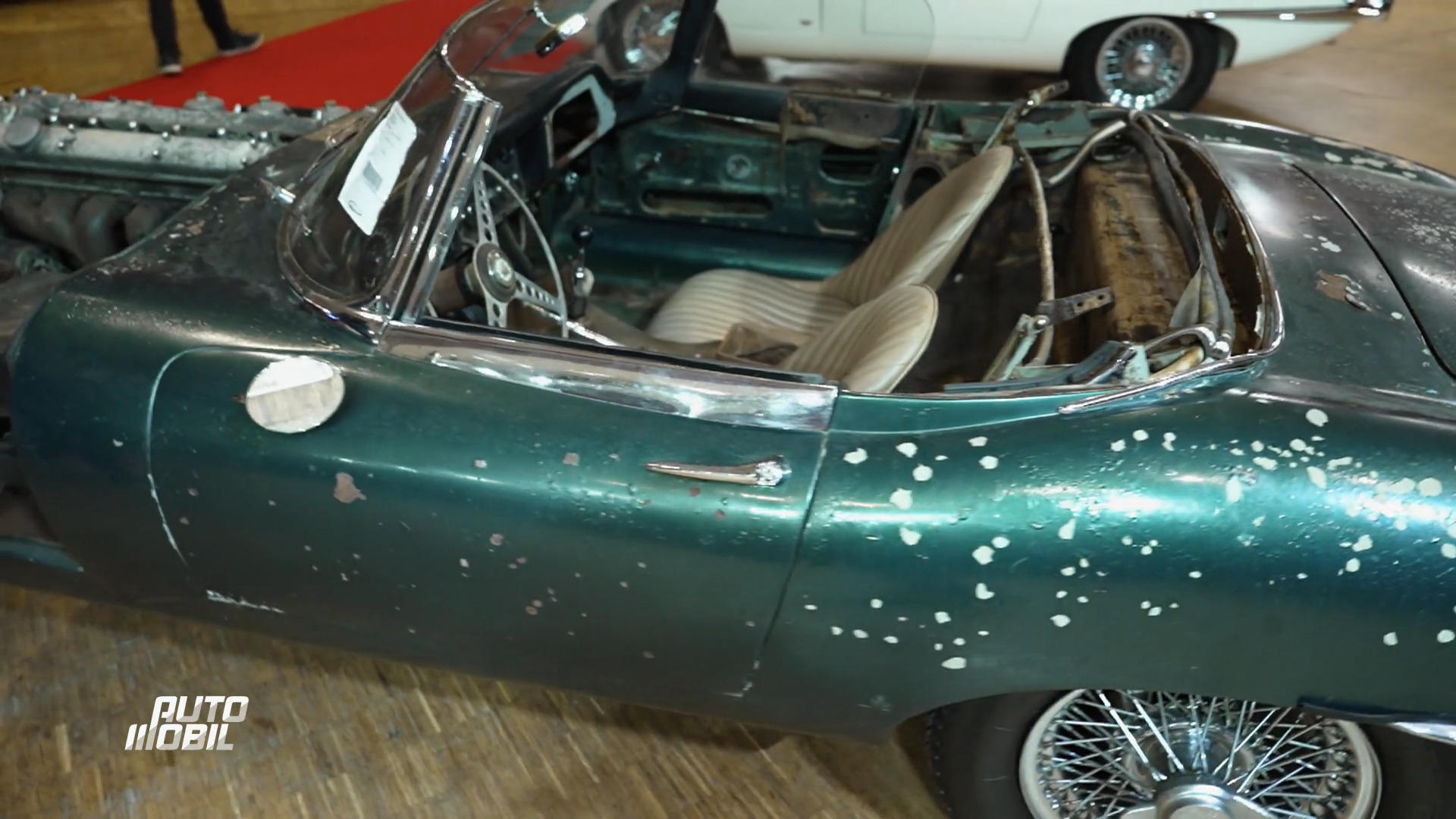 Zwischen E-Type und Edelkarossen zählt bei Sotheby’s jeder Bieter