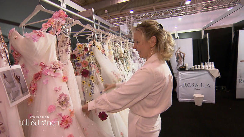 Statt Kleider zu suchen, präsentiert sie jetzt selbst