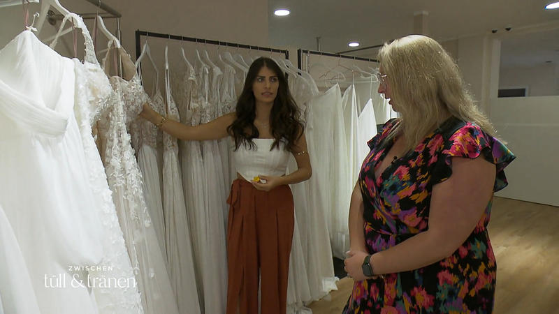 Findet Alina trotz klarer Abneigung noch ihr Traumkleid?