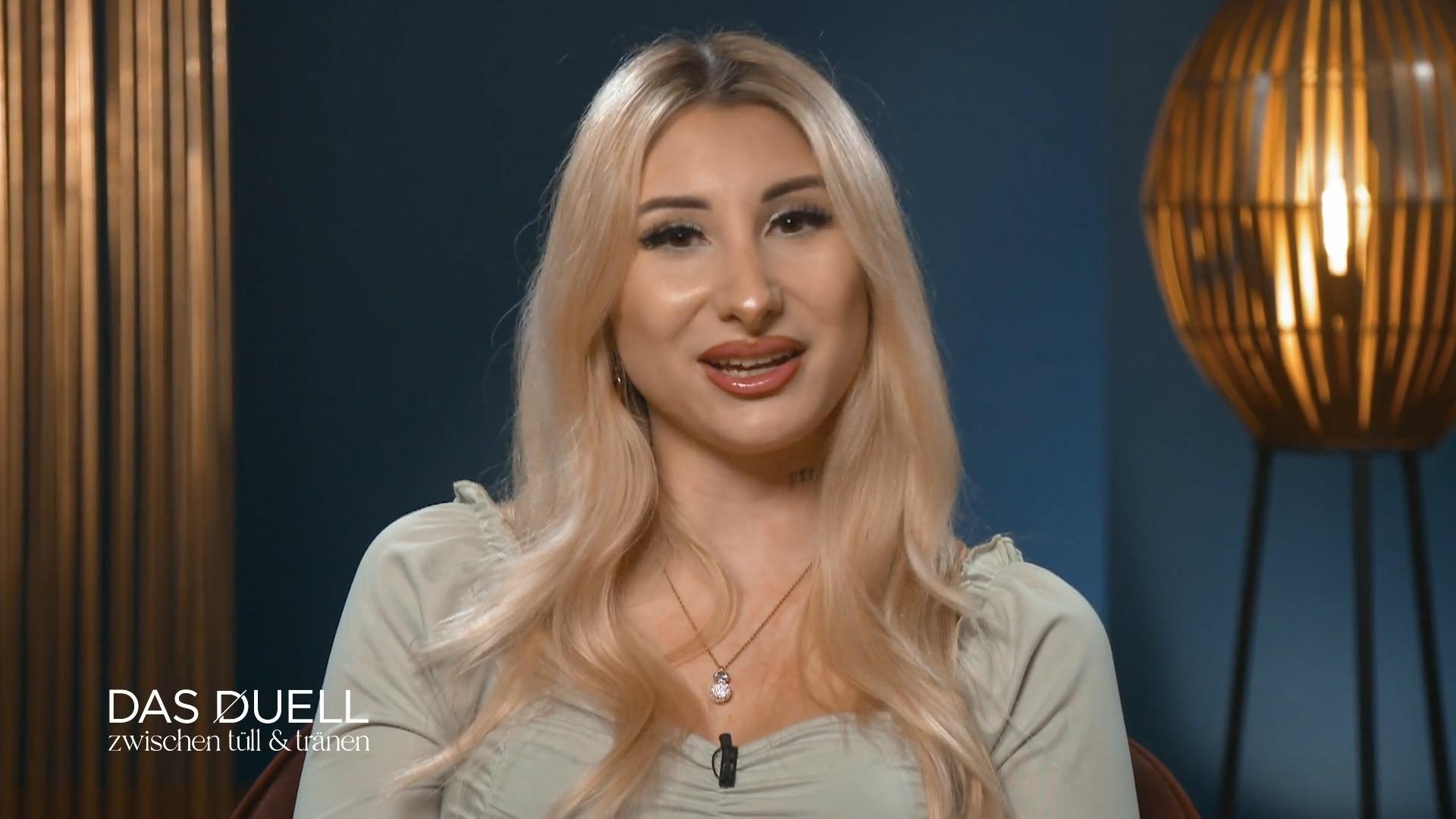 Nadine sucht ihr Traumkleid