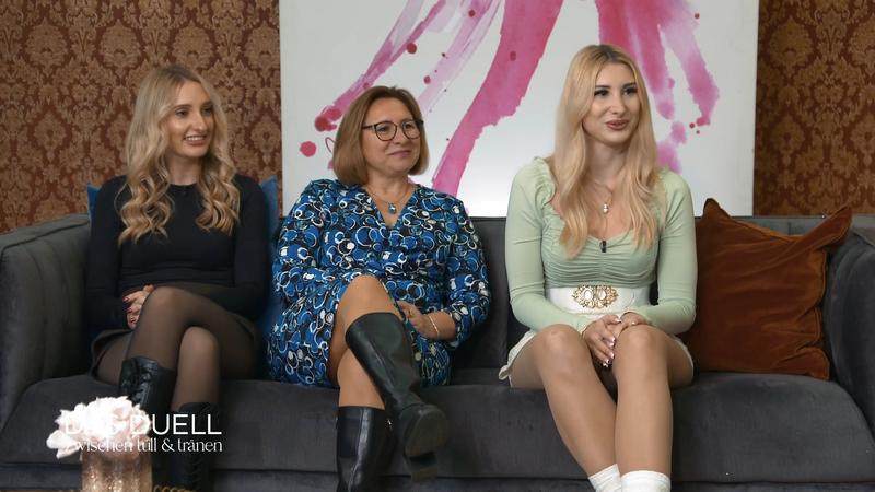 Nadine möchte eine pompöse Glitzerrobe mit Ärmeln