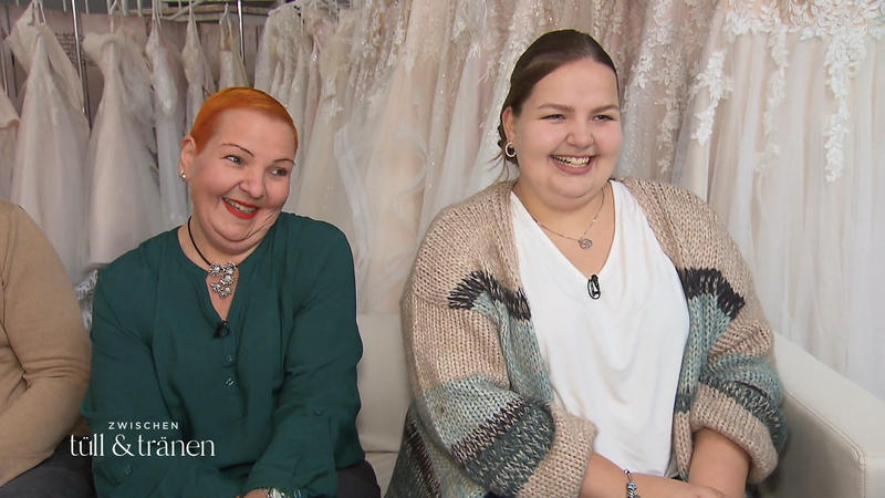 Anna-Lena hat ihr Favoritenkleid – aber gefällt es auch der Brautmutter?