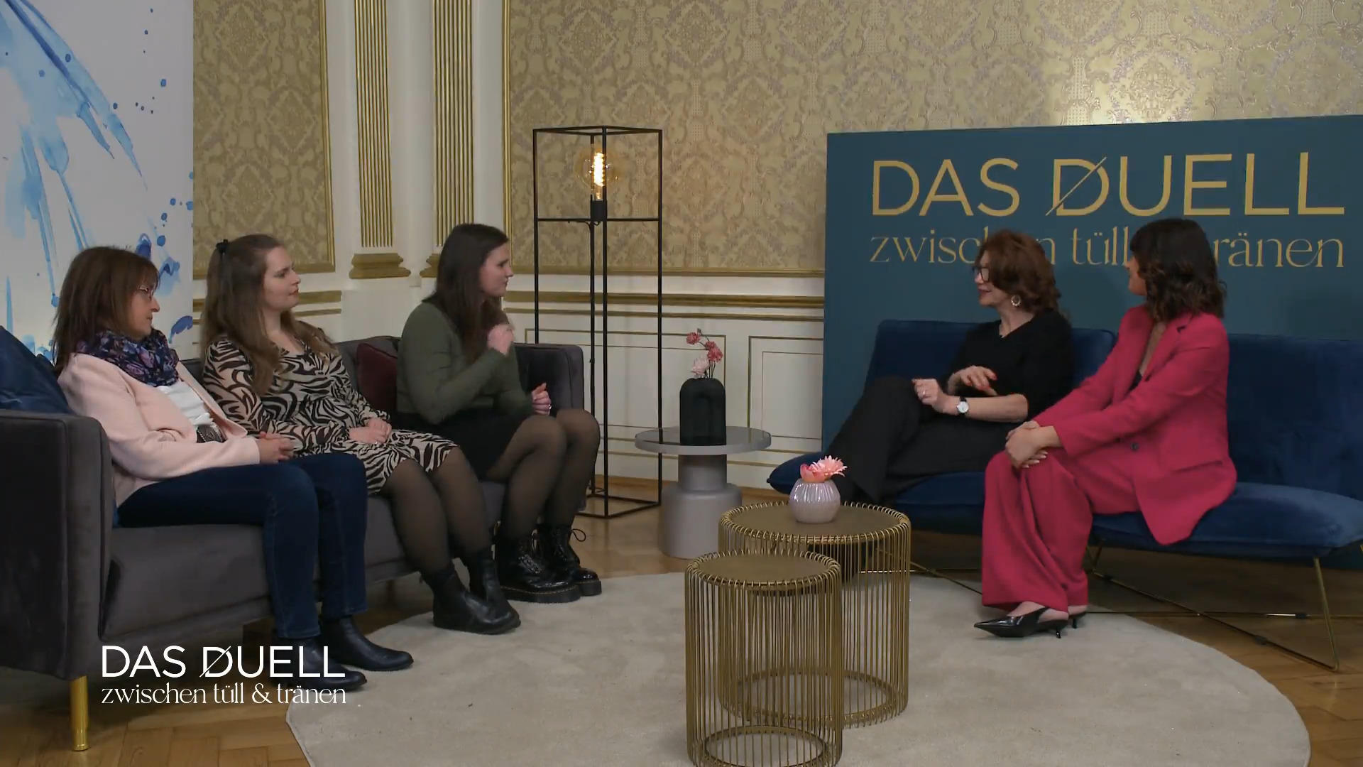 Wessen Kleider will Braut Nina zuerst anprobieren?