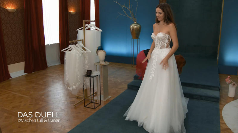 Giuseppina liebt Kleid zwei – aber ist es schon zu viel für die Familie?