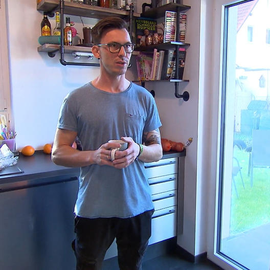 Konrad braucht keine Schnippelhilfe - sondern eine Katzen-Mama