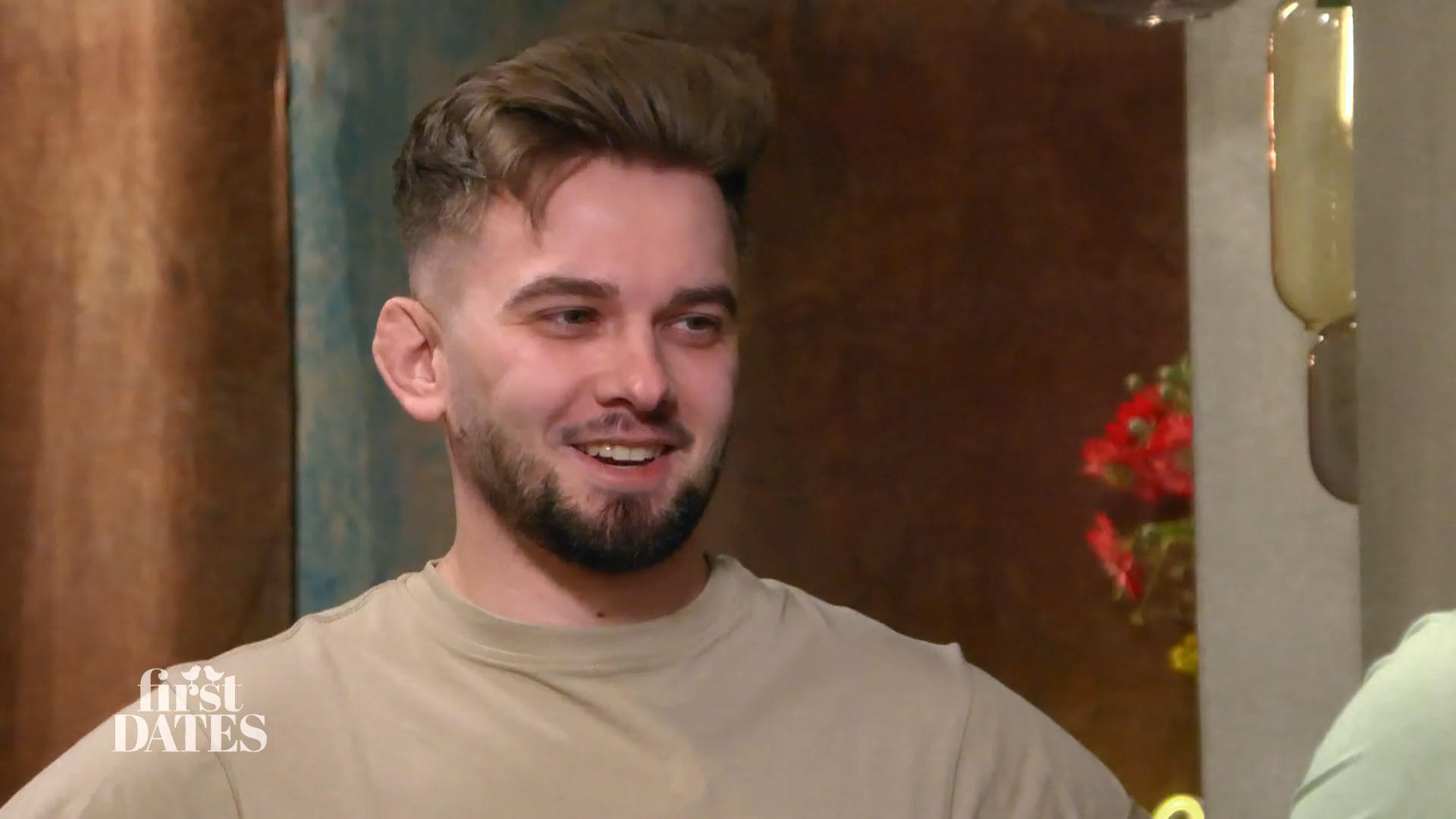 Jonas hat sich im Vorfeld "First Dates"-Dating-Tipps geholt