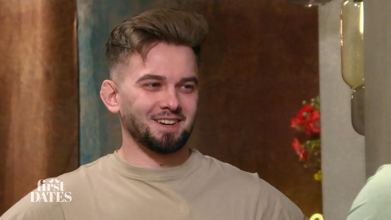 Jonas hat sich im Vorfeld "First Dates"-Dating-Tipps geholt