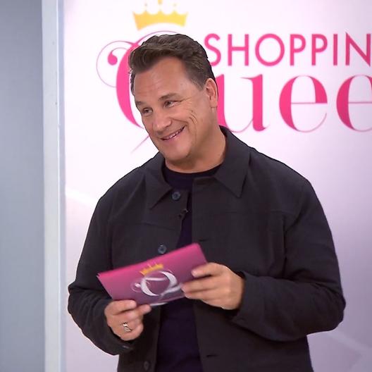 Ein Krönchen-Tattoo für die "Shopping Queen" des Ruhrgebiets