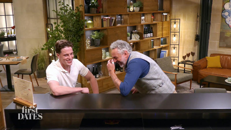 Kommt Lukas wirklich mit Knutschfleck zum Date?!