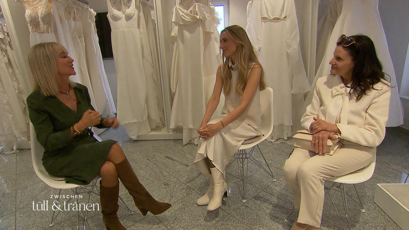 Sarah sucht den zweiten Brautlook